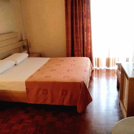 Hotel Kypreos Kamena Wurla Zewnętrze zdjęcie